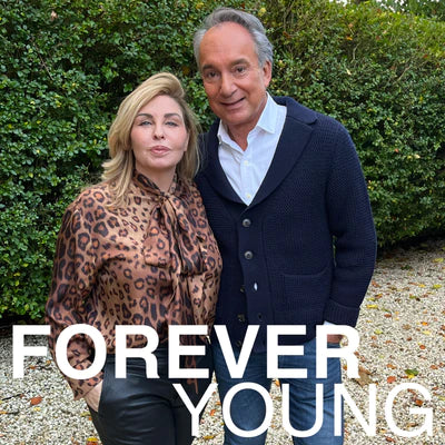 FOREVER YOUNG PODCAST: door Annita van der Hoeven en John Kooijman.